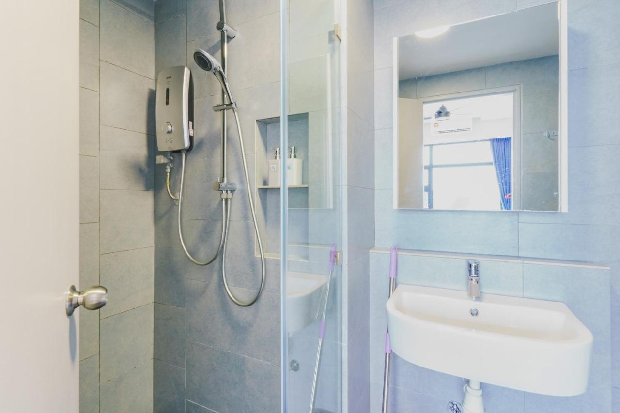Full Seaview 2R1B Condo For 6Pax In Kota Kinabalu Exterior photo